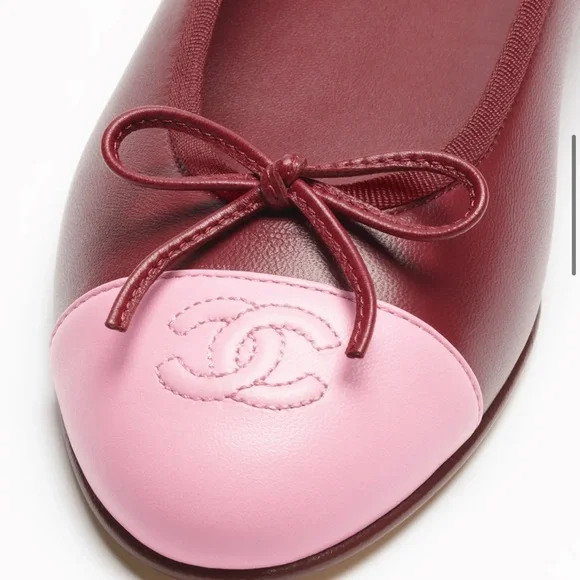 CHANEL Burgundy and Pink Leather Ballet Flats - Picture 2 of 4